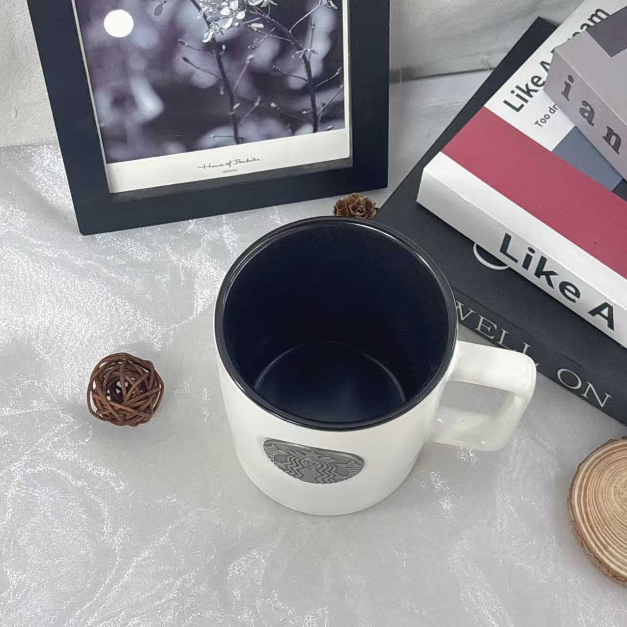 Starbucks 450ml Black and Whit - Coffee Tea Name 评论和价格